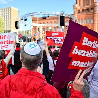 Endspurt im Berliner Wahlkampf - enges Rennen erwartet