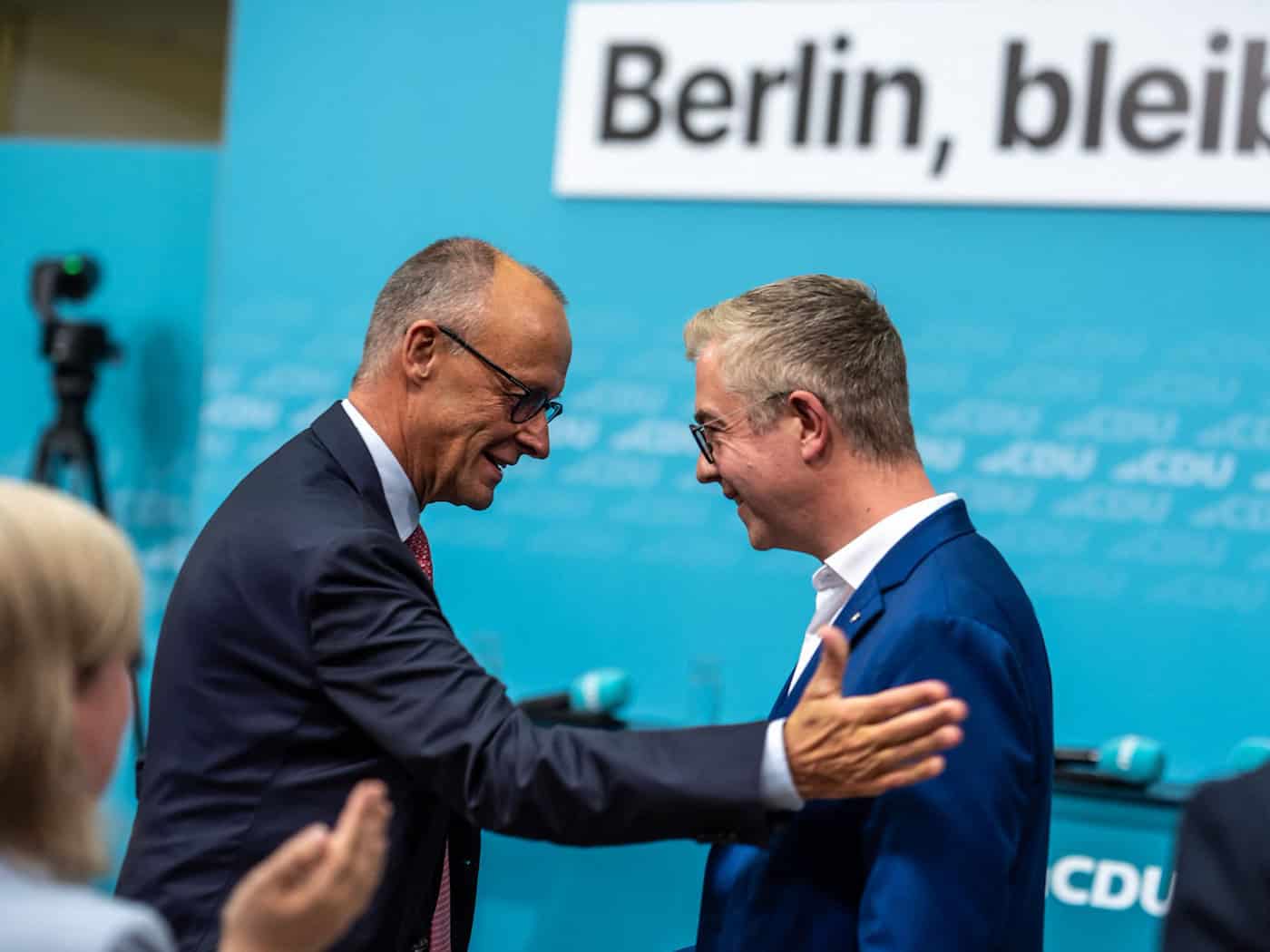 Merz ruft in Berlin zu einem vereinten Kampf gegen Antisemitismus auf