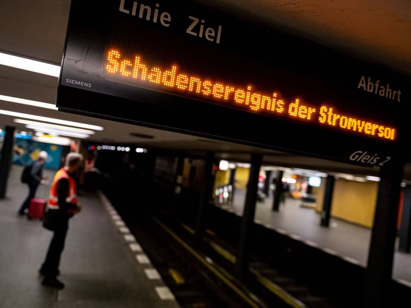Brand am Wittenbergplatz: BVG kündigt Zeitplan für Reparaturen an – U1 weiter aus, U2 eingeschränkt