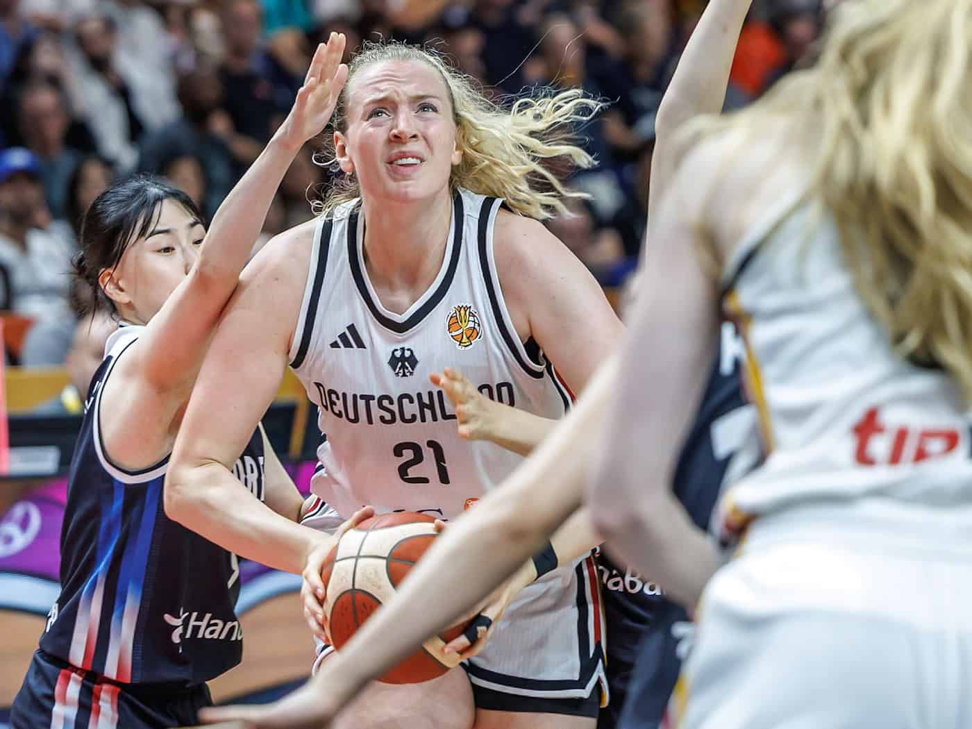 Deutsche Basketballerinnen erstmals ins WM-Viertelfinale – Gastgeberinnen in Berlin besiegen Südkorea 94:56