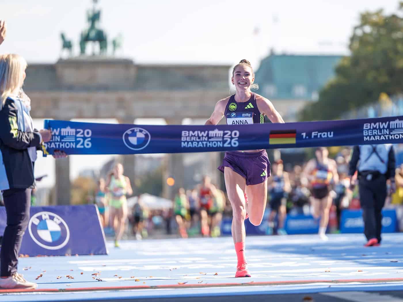 Polizistin Anna Langerwisch beste deutsche Läuferin beim Berlin-Marathon