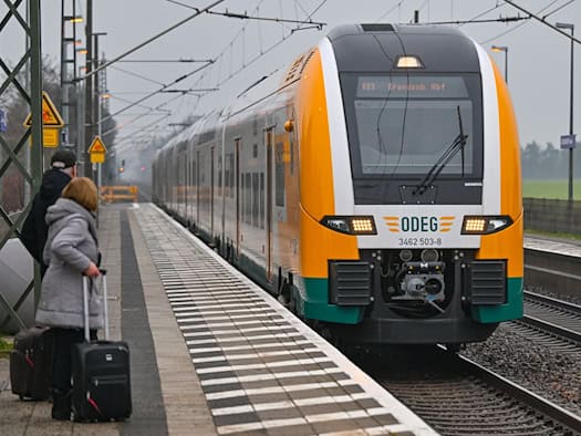 Deutsche Bahn will RE1-Sperrung Berlin–Frankfurt (Oder) auf zwei Jahre verteilen