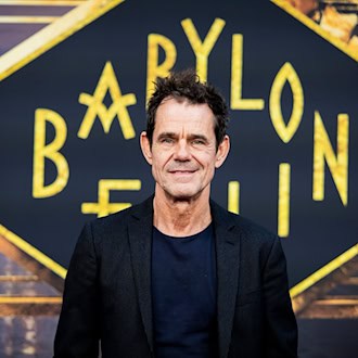 Tykwer nennt Dreharbeiten für letzte «Babylon Berlin»-Staffel im Hamburger Rathaus intensiv