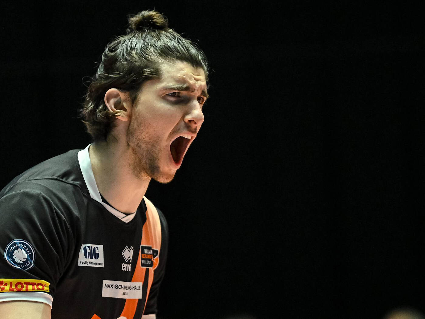 Volleys zuerst gegen Qualifikant - Finale gegen Galatasaray