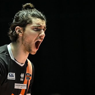 Volleys zuerst gegen Qualifikant - Finale gegen Galatasaray