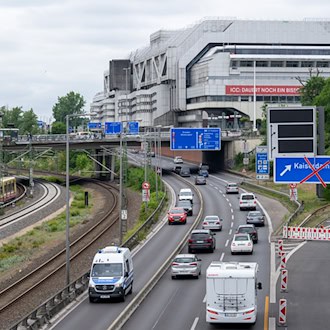 Berlin-West: Geänderte Verkehrsführung am Autobahndreieck Funkturm wegen Neubau der Ringbahnbrücke