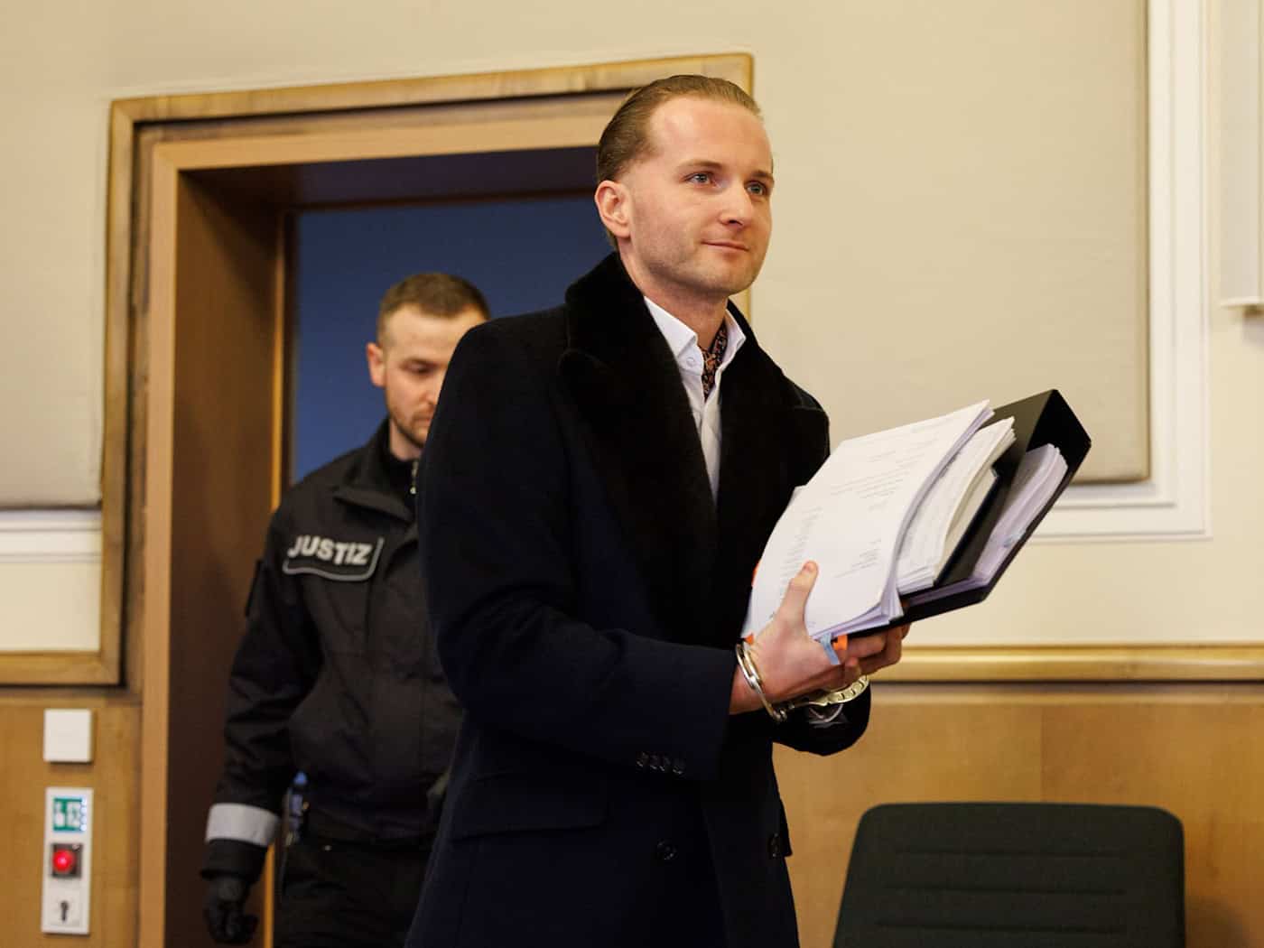 Weltweite Fahndung nach Windkraftbetrüger Holt