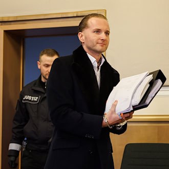 Weltweite Fahndung nach Windkraftbetrüger Holt