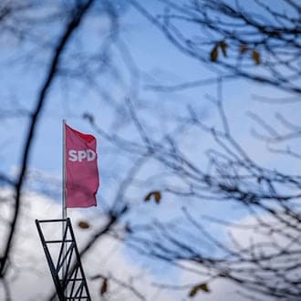 Berliner SPD-Abgeordnete unterstützen Aufnahme von Koalitionsverhandlungen mit Linken und Grünen