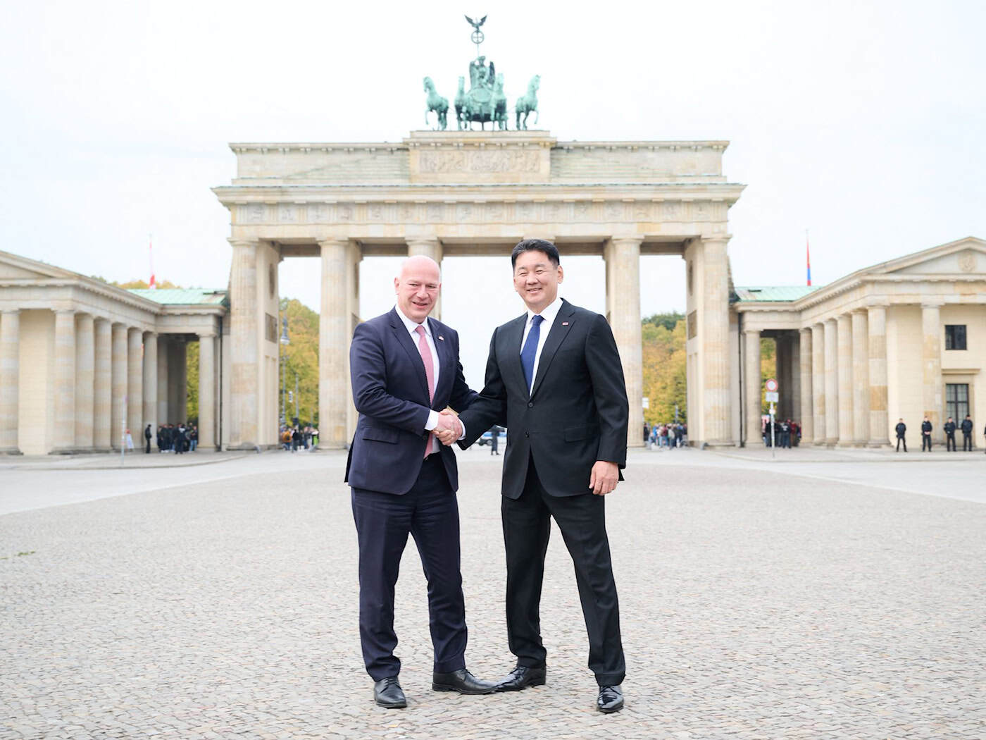Berlins Regierungschef empfängt Präsidenten der Mongolei