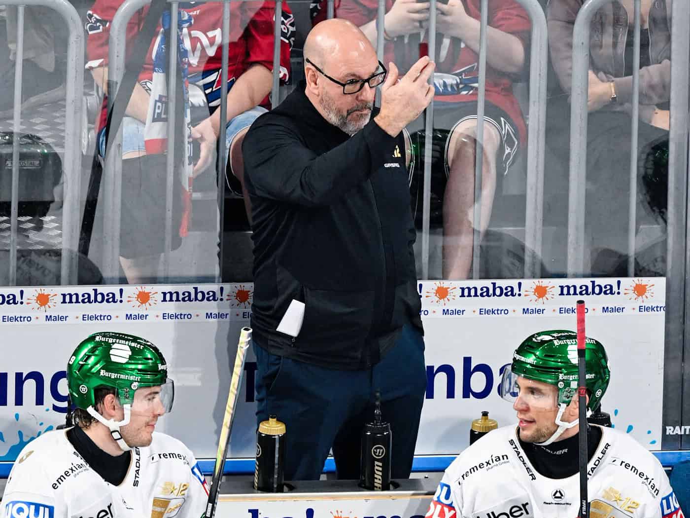 Eisbären Berlin gewinnen mit 2:0 in Frankfurt