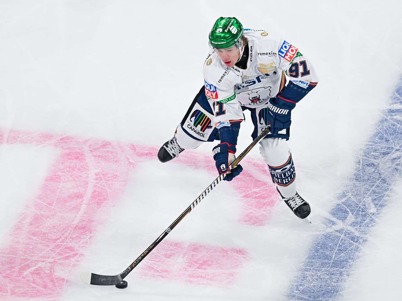 Eisbären Berlin gewinnen mit 4:0 in Krefeld