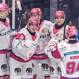 Eisbären Berlin gewinnen mit 4:1 in Schwenningen