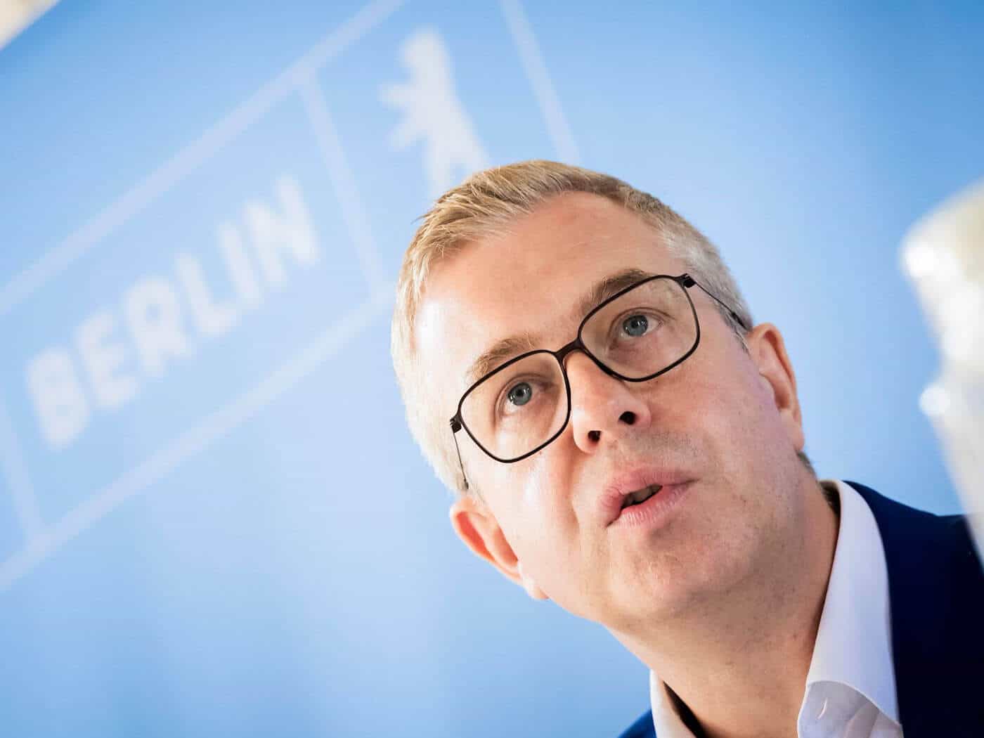 Finanzsenator Evers sieht harten Sparkurs nötig – Milliardenlücken im Berliner Haushalt bis 2030