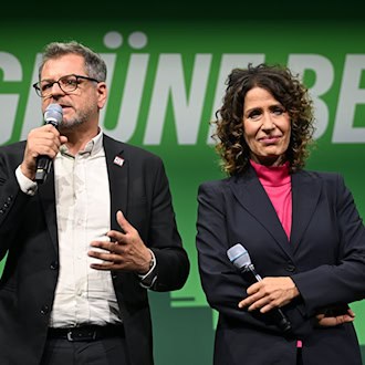 Grüne in Berlin entscheiden am Montag im Landesausschuss über Koalitionsgespräche mit Linken und SPD