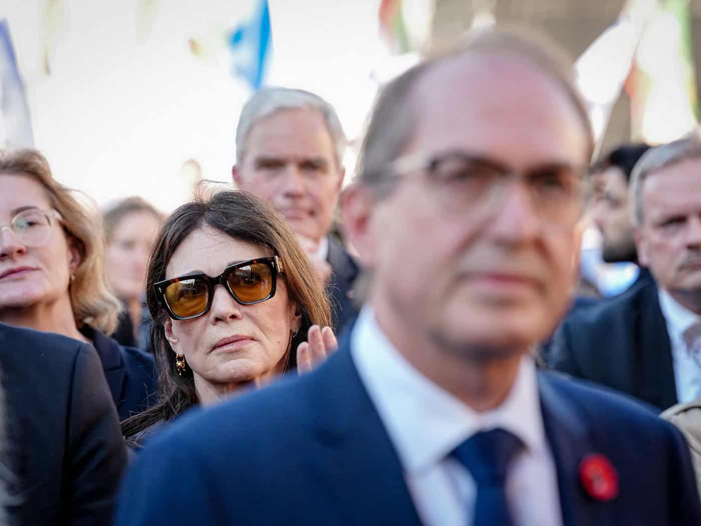 Hunderte Menschen gedenken der Opfer des Terrorangriffs