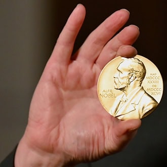Medizin-Nobelpreis an zwei Deutsche und einen US-Forscher