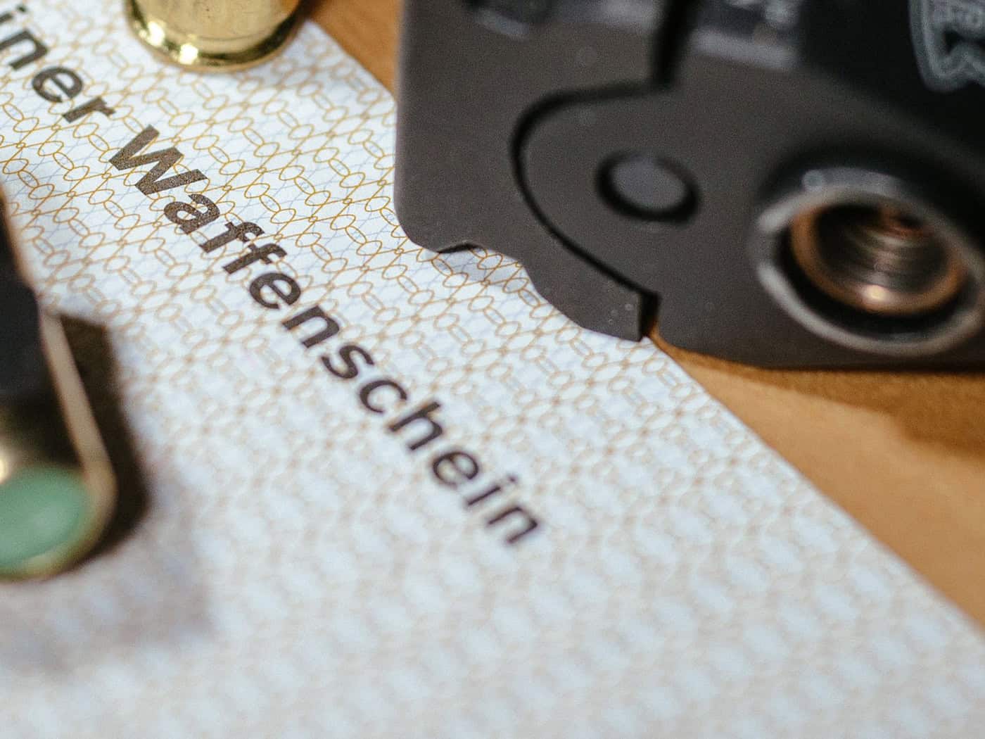 Brandenburg: 112 Rechtsextremisten besaßen bis Ende 2025 waffenrechtliche Erlaubnis