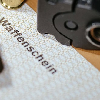 Brandenburg: 112 Rechtsextremisten besaßen bis Ende 2025 waffenrechtliche Erlaubnis