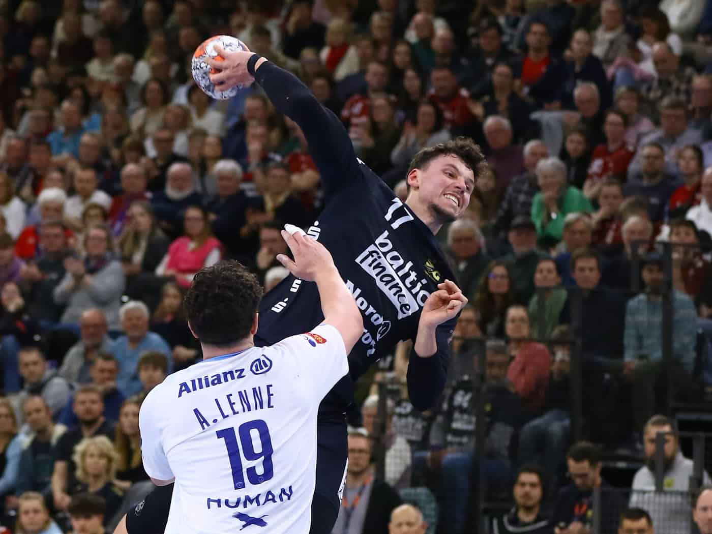 SG Flensburg-Handewitt gewinnt knapp 34:33 gegen Füchse Berlin und bleibt Tabellenführer