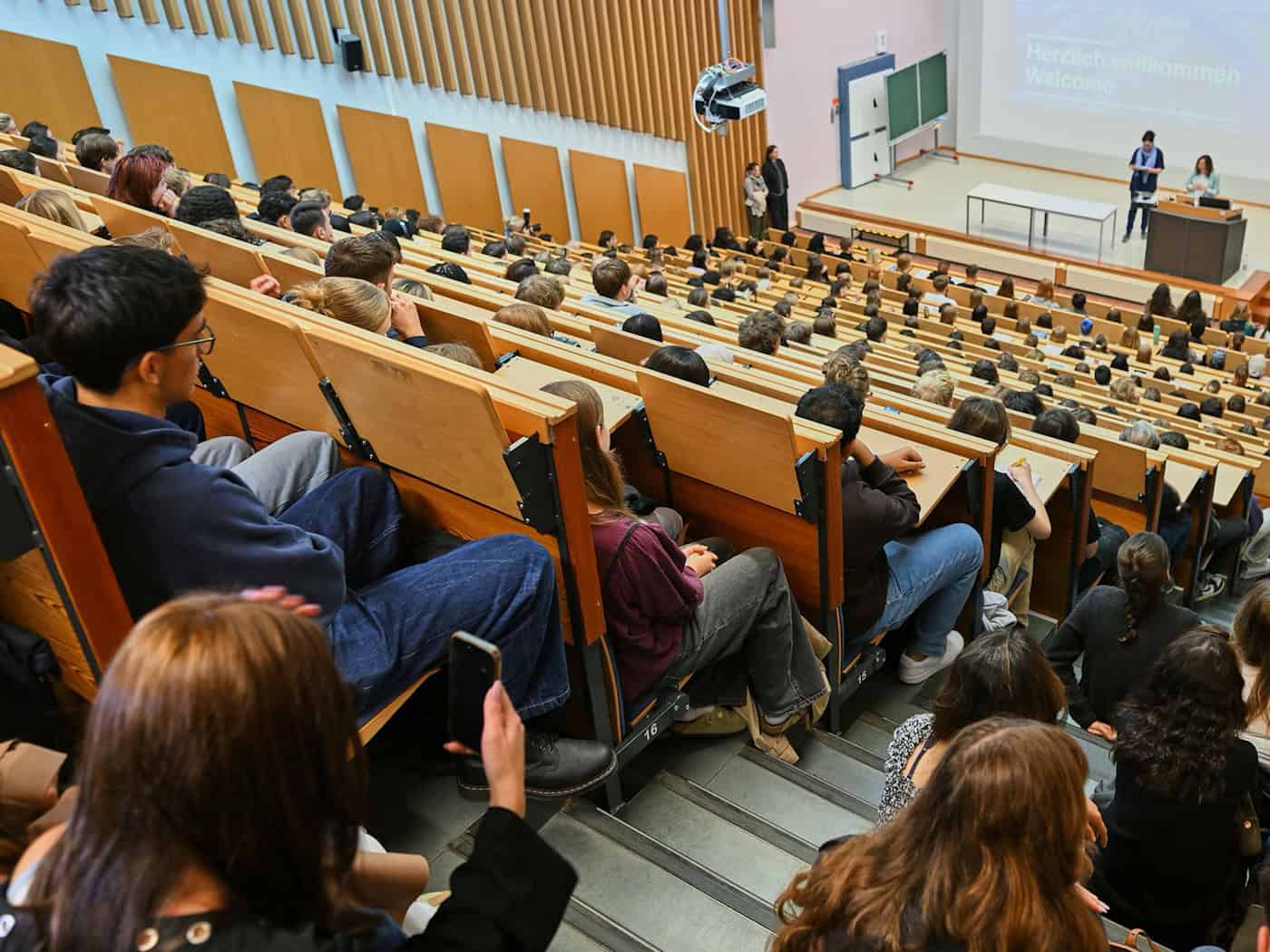 Viadrina wirbt mit neuen Studiengängen und Osteuropa-Expertise um Studierende in Frankfurt (Oder)