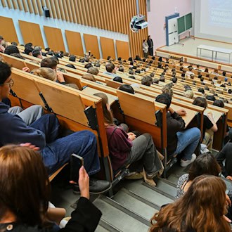Viadrina wirbt mit neuen Studiengängen und Osteuropa-Expertise um Studierende in Frankfurt (Oder)