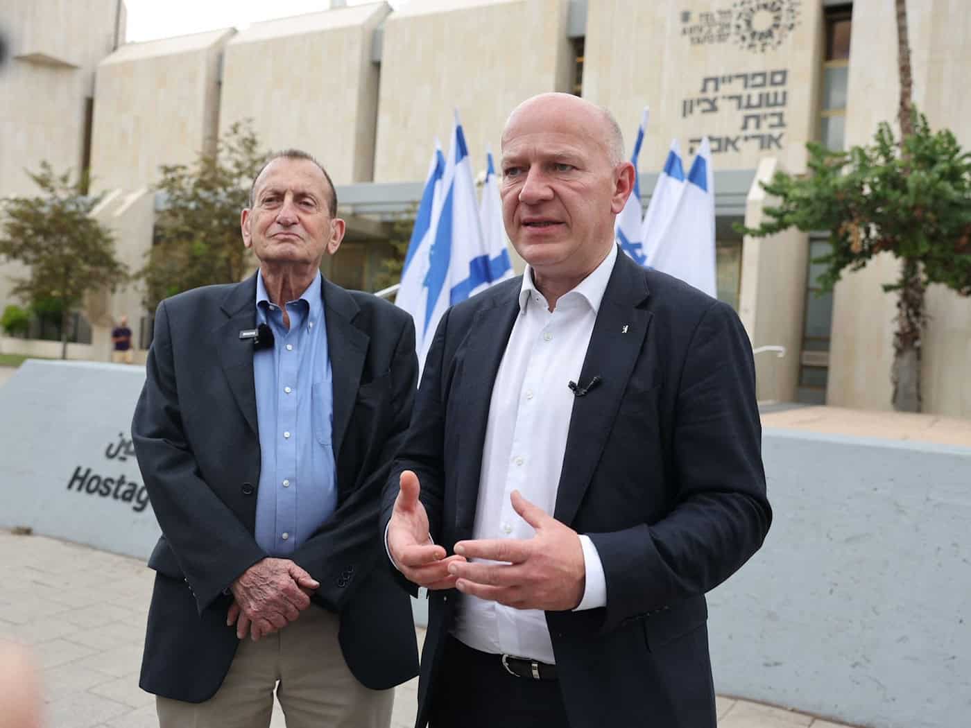 Wegner legt Kranz in Tel Aviv zum dritten Jahrestag des Hamas-Angriffs nieder