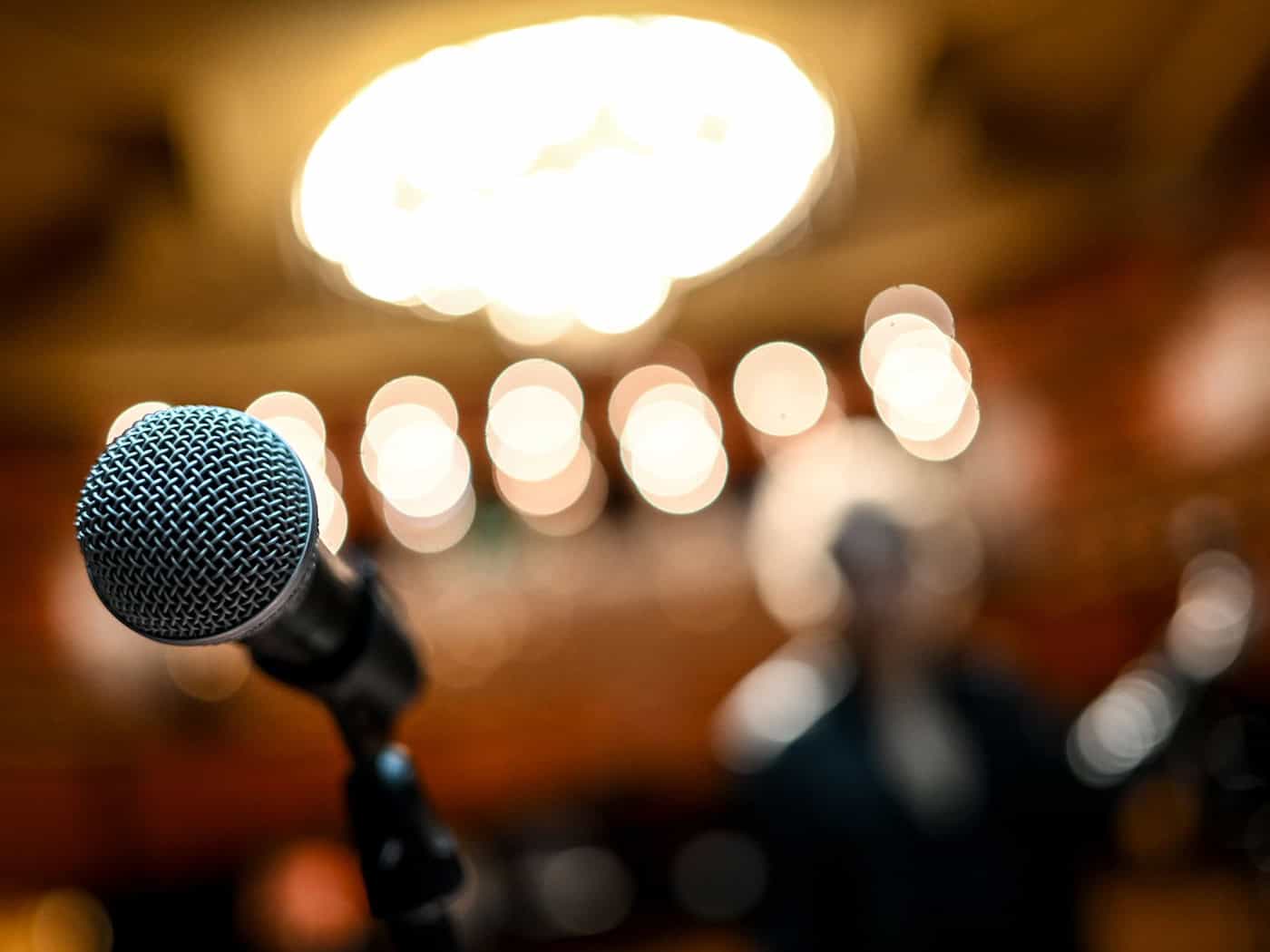 Science Slam in Potsdam: Sechs Talente aus Berlin, Brandenburg und Sachsen kämpfen um zwei Finalplätze
