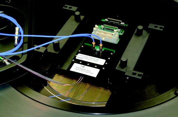 RoodMicrotec und Jenoptik: Nutzung der UFO Probe® Card-Technologie von Jenoptik für PIC-Wafer-Level-Tests