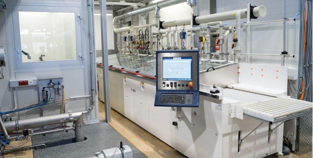 Fraunhofer FEP: Wegbereiter für neue Anwendungen von Ultradünnglas