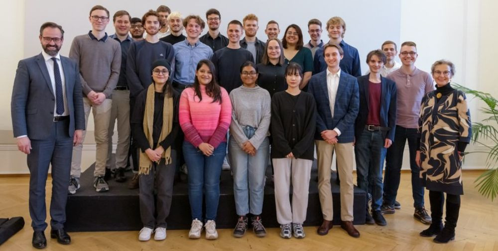 TU Dresden: Erste Studierende im Rahmen des „Semiconductor Talent Incubation Program“ nach Taiwan verabschiedet