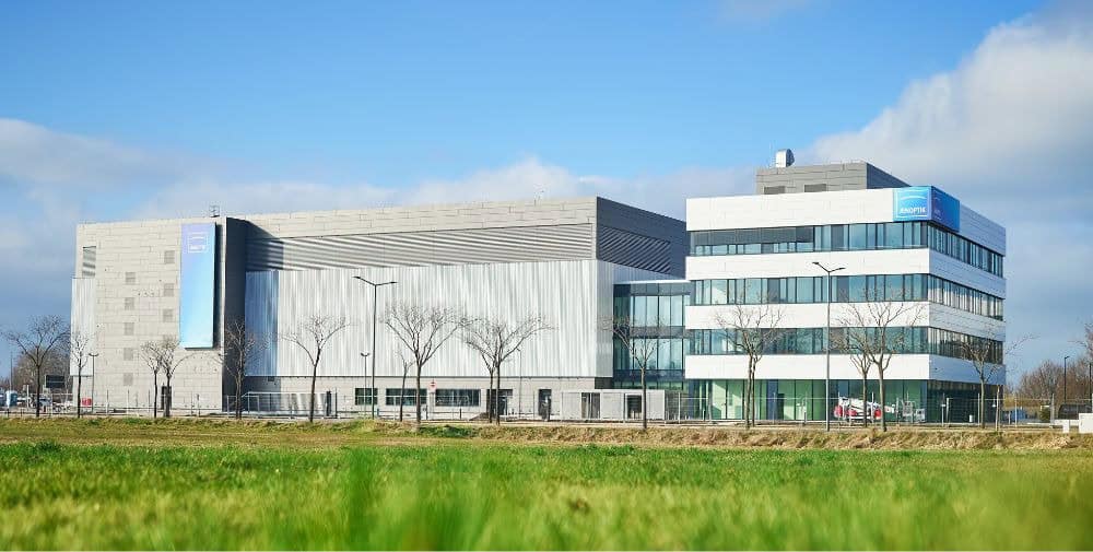 Jenoptik: Official inauguration of the Jenoptik plant in Dresden – production of micro-optics for the semiconductor industry in a state-of-the-art production environment