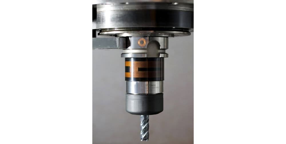 Fraunhofer IWU and Fraunhofer IIS: New generation of the ingenious smartTOOL tool holder