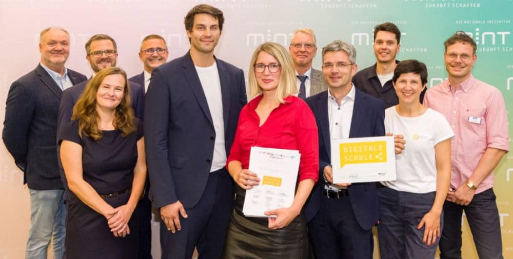 TU Dresden: Stetige Weiterentwicklung digitalen Lernens – Universitätsschule erneut als „Digitale Schule“ ausgezeichnet