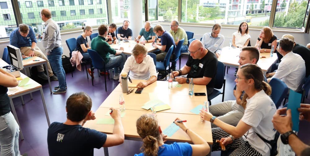 Spotlight on: KI in der Softwareentwicklung – Chancen, Risiken und neue Geschäftsmodelle