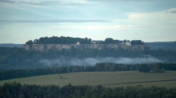 Die Festung Königstein. Foto: Arno Burgi/dpa-Zentralbild/dpa/Archivbild