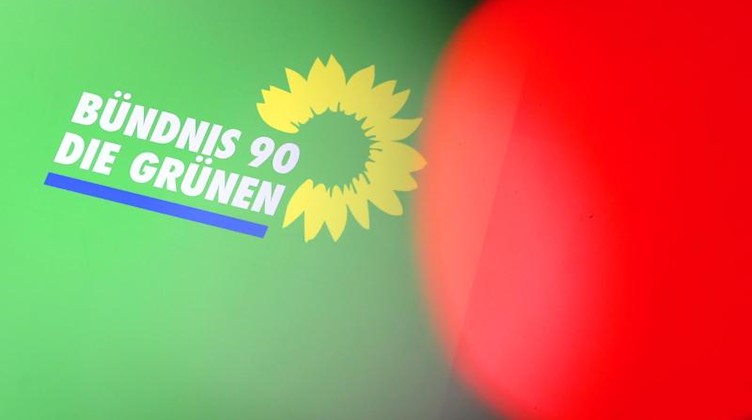 Das Logo von Bündnis90/Die Grünen. Foto: Wolfgang Kumm/dpa/Symbolbild