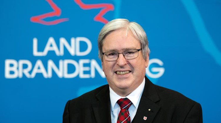 Brandenburgs Wirtschaftsminister Jörg Steinbach (SPD). Foto: Soeren Stache/zb/dpa/Archivbild