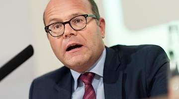 Oliver Schenk, Staatsminister für Bundesangelegenheiten und Medien und Chef der Staatskanzlei. Foto: Monika Skolimowska/dpa-Zentralbild/dpa/Archiv