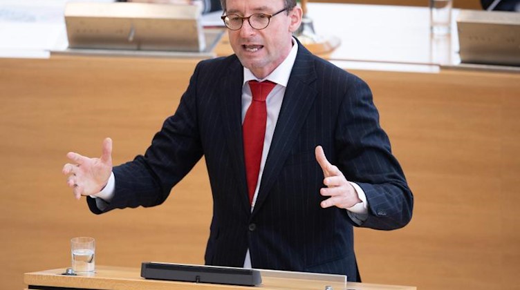 Roland Wöller (CDU), Innenminister von Sachsen, . Foto: Sebastian Kahnert/dpa-Zentralbild/dpa