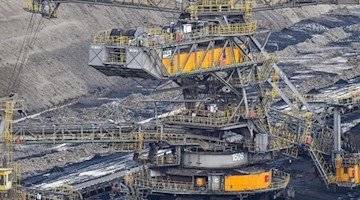 Ein Schaufelradbagger steht im Braunkohletagebau Jänschwalde der LEAG (Lausitz Energie Bergbau AG). Foto: Patrick Pleul/dpa-Zentralbild/dpa/Archivbild