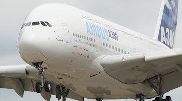 Symbolbild A380 / pixabay - skeeze