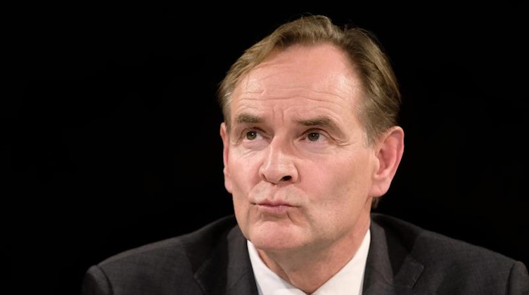 Burkhard Jung (SPD), Oberbürgermeister von Leipzig. Foto: Sebastian Willnow/dpa-Zentralbild/ZB