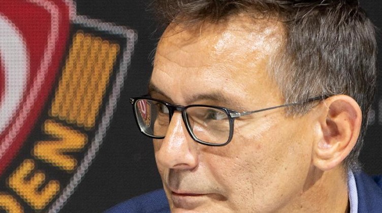 Michael Born, Finanzgeschäftsführer des Fußball-Zweitligisten SG Dynamo Dresden. Foto: Robert Michael/zb/dpa/Archivbild