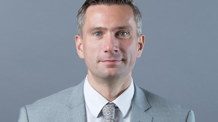 Dulig fordert Nachbesserungen bei Kurzarbeitergeld