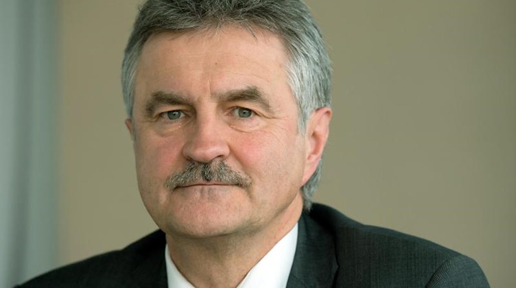 IHK-Hauptgeschäftsführer Hans-Joachim Wunderlich. Foto: Arno Burgi/dpa-Zentralbild/dpa/Archivbild