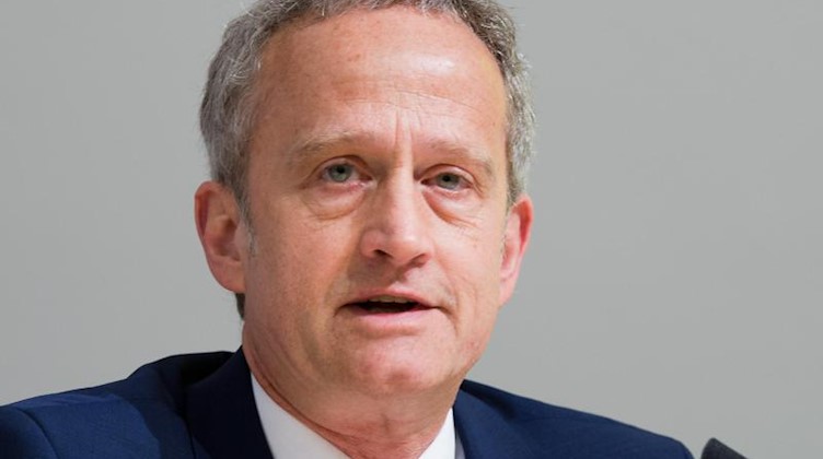 Der Pressesprecher des Sächsischen Staatsministeriums für Kultur, Dirk Reelfs. Foto: Arno Burgi/dpa-Zentralbild/dpa/Archivbild
