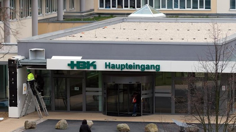 Das Heinrich-Braun-Klinikum in Zwickau ist zu sehen. Foto: Sebastian Willnow/dpa-Zentralbild/dpa/Archivbild