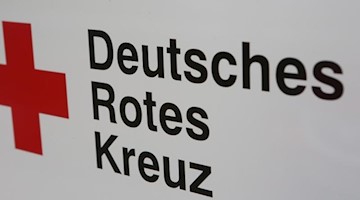 Das Logo des Deutsches Rotes Kreuz (DRK). Foto: Matthias Bein/dpa-Zentralbild/dpa/Symbolbild