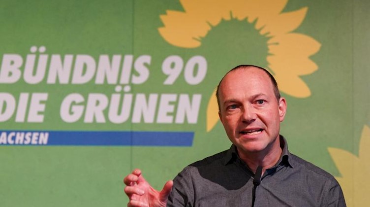Wolfram Günther spricht auf einer Landesversammlung der sächsischen Grünen. Foto: Peter Endig/dpa-Zentralbild/dpa/Archivbild